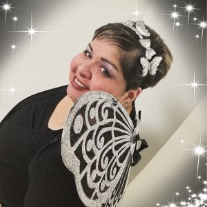 Meet your Posher, Debi